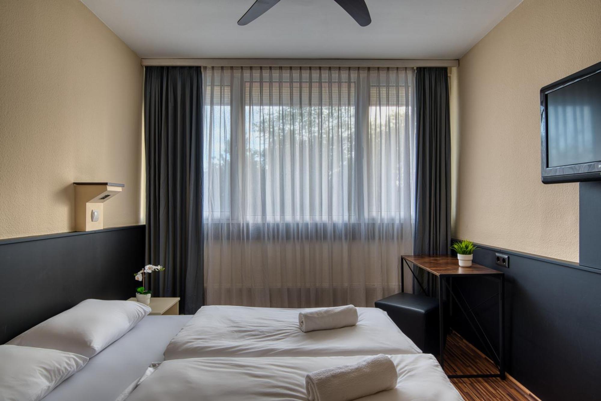 City Budget Hotel بودابست المظهر الخارجي الصورة